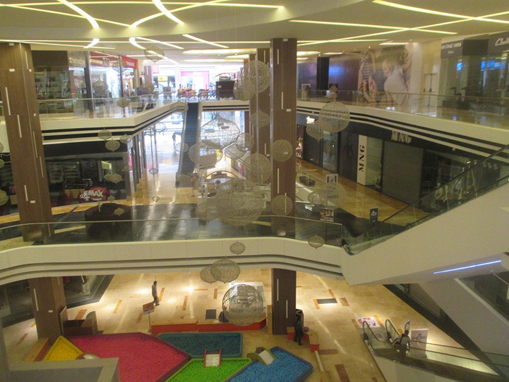 Guatemala City Oakland Mall Zona Diagonal